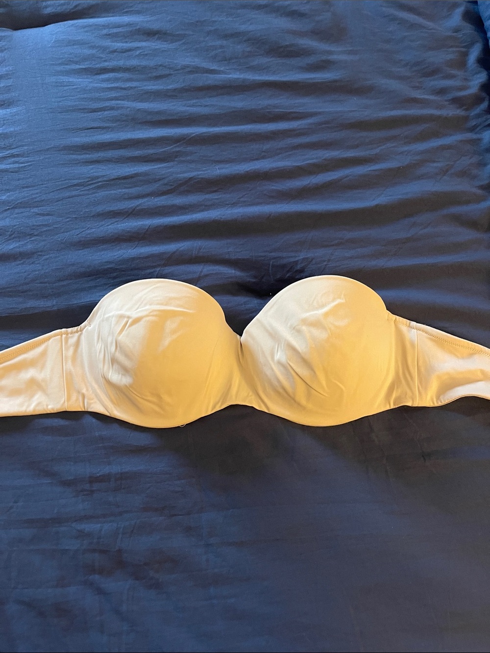 Convertible Strapless Push-Up Bra in Cream